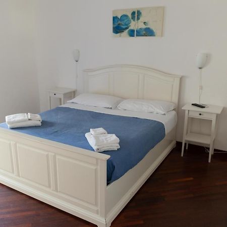 Appartamento Velia Salerno Exterior foto